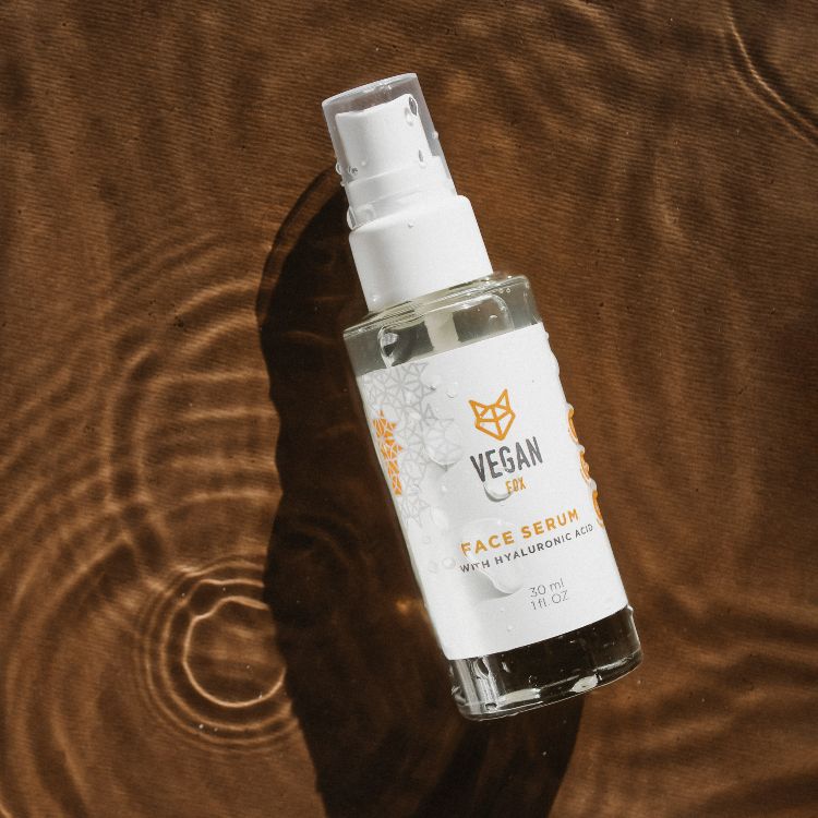Ansiktsserum med Hyaluronic Acid, 30 ml - NordiskaSkatter Default Title Vegan Fox