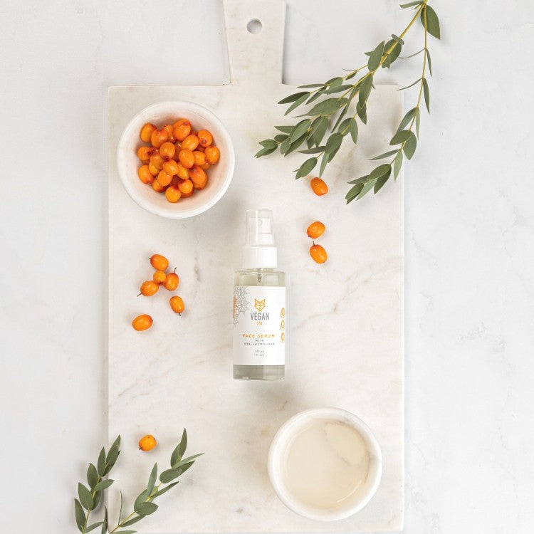 Ansiktsserum med Hyaluronic Acid, 30 ml - NordiskaSkatter Default Title Vegan Fox