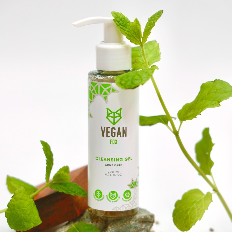 Ansiktsrengöring för Aknebenägen Hud, 200 ml - NordiskaSkatter Face wash Default Title Vegan Fox